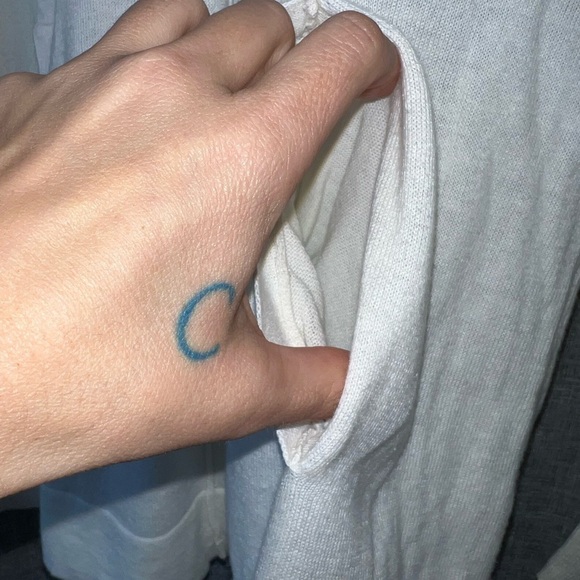 Daisy Fuentes Cream Turtleneck Sweater, Size PL - Like New - Picture 3 of 7